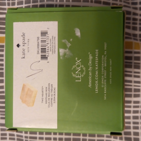 Kate Spade Two Hearts keepsake box NIB - Picture 3 of 6